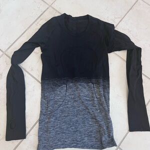 Lululemon running long sleeve